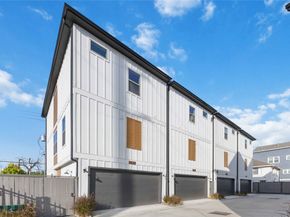 2530 Live Oak Street, Houston TX 77004