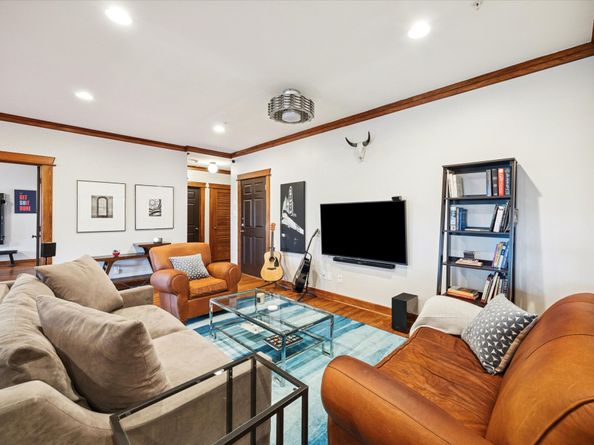 215 W Norma Street 301, Houston TX 77009