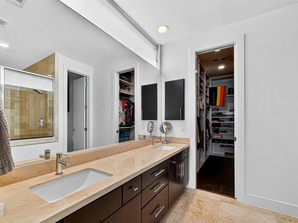 1232 W 24th Street C, Houston TX 77008