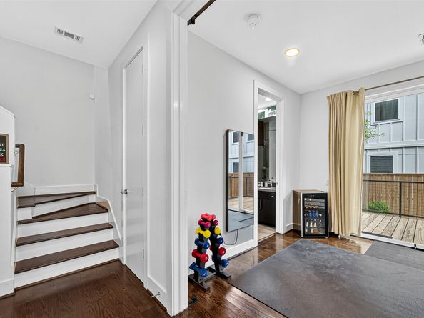 1232 W 24th Street C, Houston TX 77008