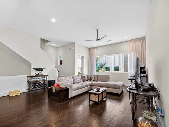 1232 W 24th Street C, Houston TX 77008