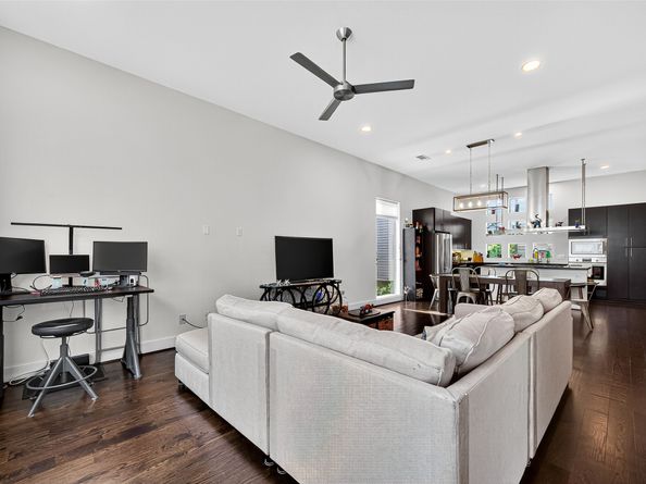 1232 W 24th Street C, Houston TX 77008