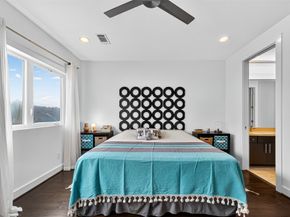 1232 W 24th Street C, Houston TX 77008