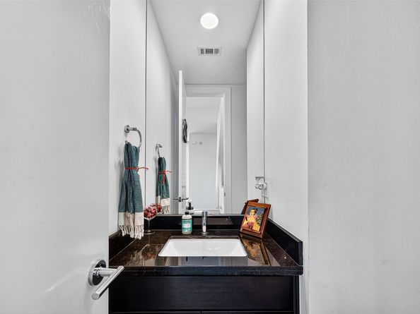 1232 W 24th Street C, Houston TX 77008