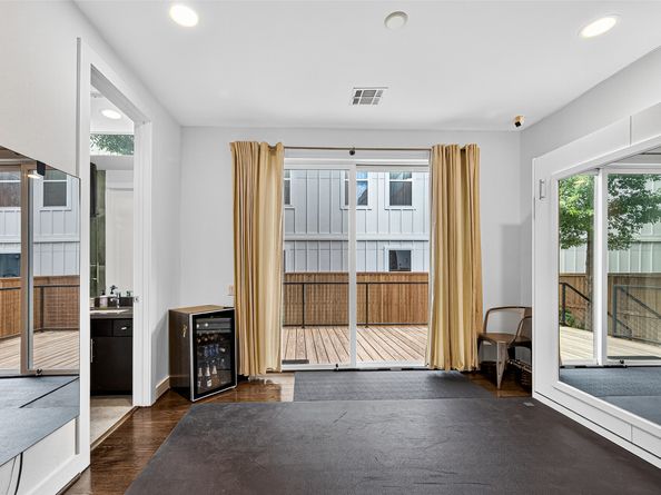 1232 W 24th Street C, Houston TX 77008