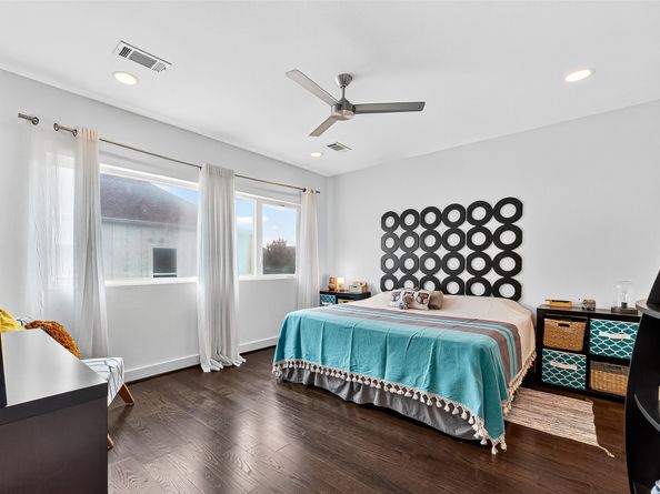 1232 W 24th Street C, Houston TX 77008