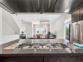 1232 W 24th Street C, Houston TX 77008