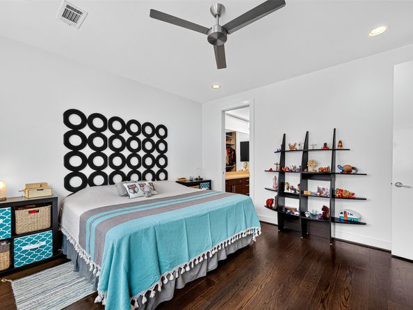 1232 W 24th Street C, Houston TX 77008