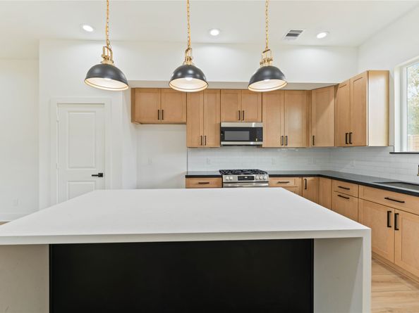 8044 Sunbury Street, Houston TX 77028