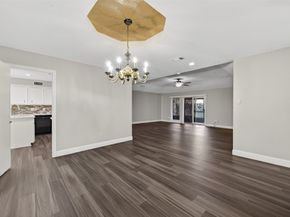 7735 Teal Run Drive, Houston TX 77071