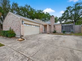 7735 Teal Run Drive, Houston TX 77071