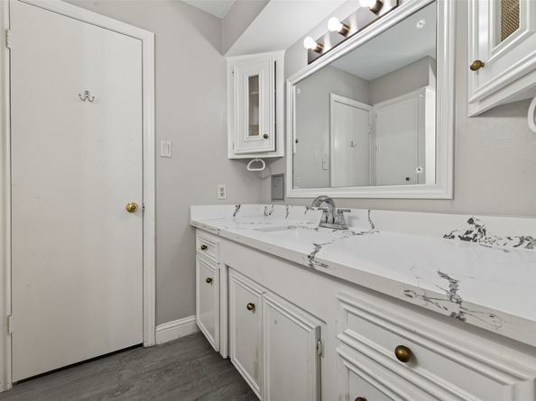 7735 Teal Run Drive, Houston TX 77071