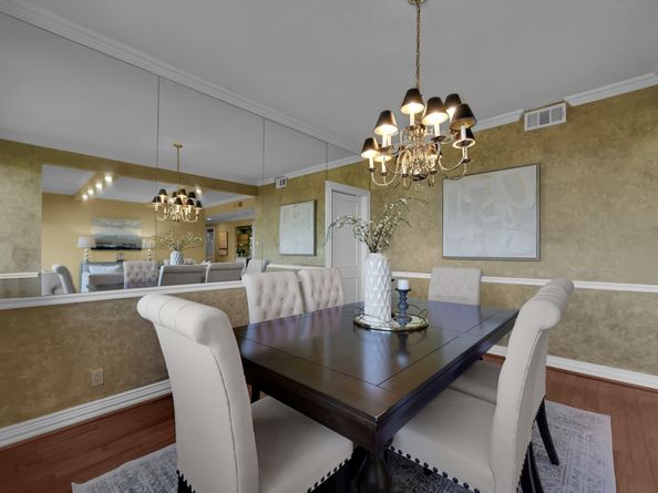 49 Briar Hollow Lane 504, Houston TX 77027