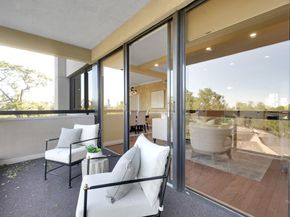 49 Briar Hollow Lane 504, Houston TX 77027