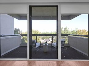 49 Briar Hollow Lane 504, Houston TX 77027