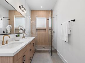 2706 Fox Street, Houston TX 77003