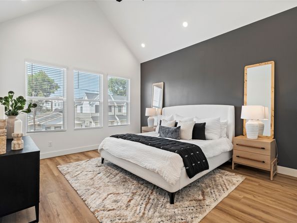 2706 Fox Street, Houston TX 77003