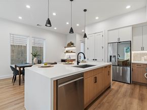 2706 Fox Street, Houston TX 77003