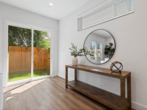 2706 Fox Street, Houston TX 77003