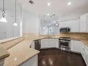 5720 Kiam Street C, Houston TX 77007