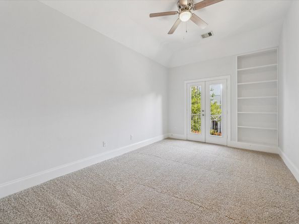 5720 Kiam Street C, Houston TX 77007