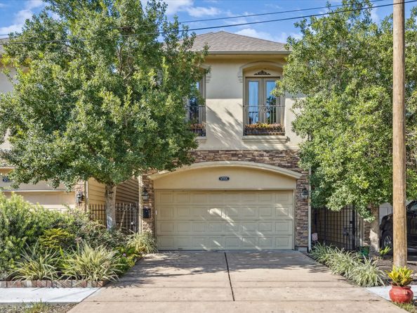 5720 Kiam Street C, Houston TX 77007