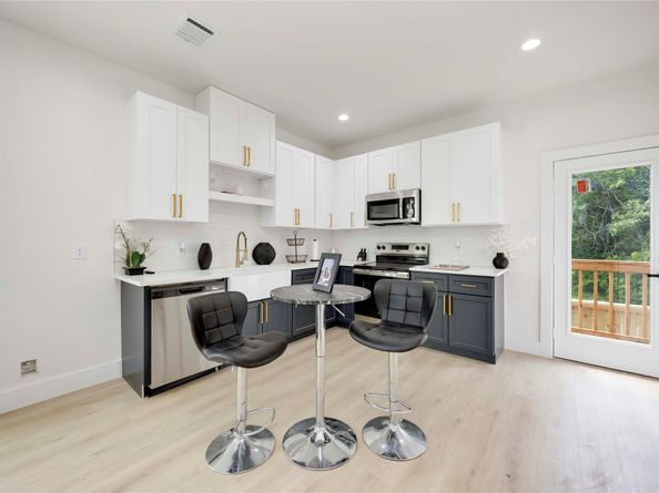 2116 Des Chaumes Street, Houston TX 77026