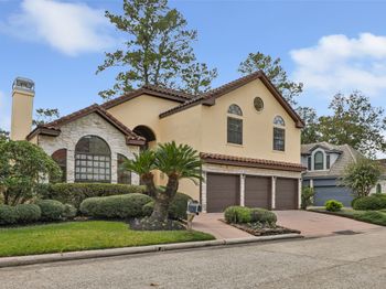 16 Kingwood Villas Court