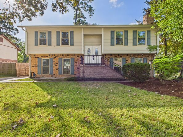 3302 Holly Green Drive, Kingwood TX 77339