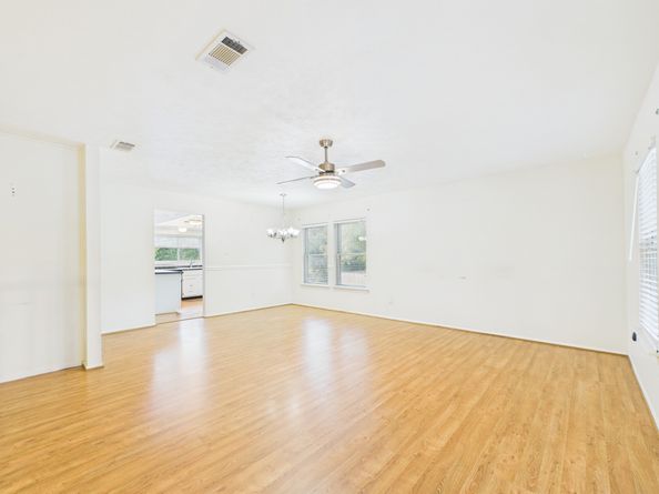 3302 Holly Green Drive, Kingwood TX 77339