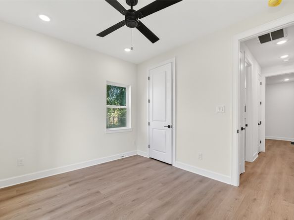 3911 Alberta Street, Houston TX 77021