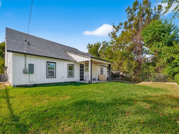 3911 Alberta Street, Houston TX 77021