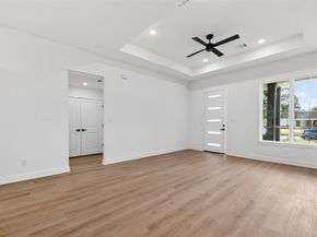 3911 Alberta Street, Houston TX 77021