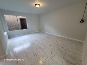 8046 Ellinger Lane, Houston TX 77040