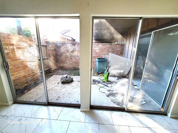 8046 Ellinger Lane, Houston TX 77040