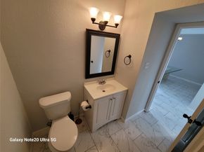 8046 Ellinger Lane, Houston TX 77040