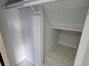 8046 Ellinger Lane, Houston TX 77040