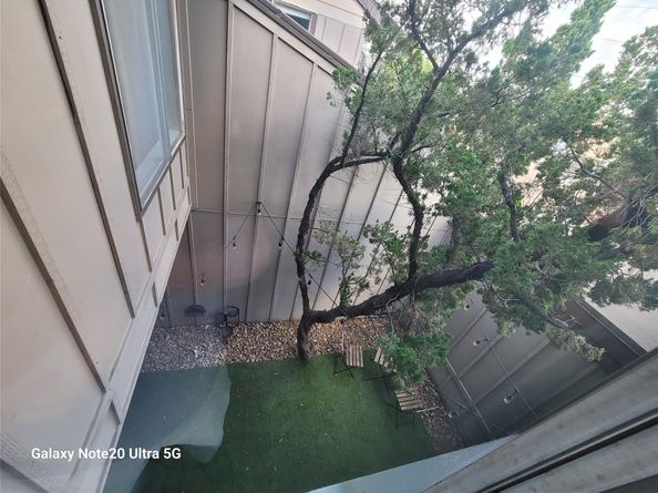 8046 Ellinger Lane, Houston TX 77040