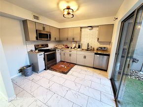 8046 Ellinger Lane, Houston TX 77040