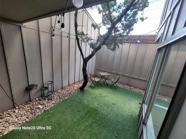 8046 Ellinger Lane, Houston TX 77040