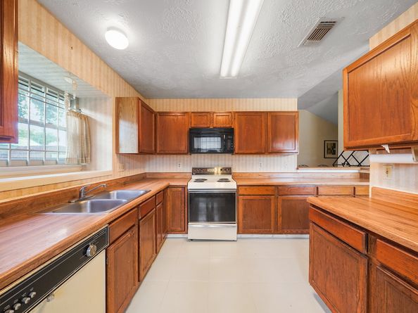 11835 Guadalupe River Drive, Houston TX 77067