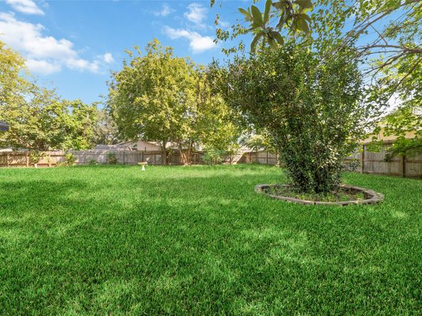 15606 Loma Verde Drive, Houston TX 77083