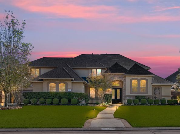1506 Graystone Creek Court, Kingwood TX 77345