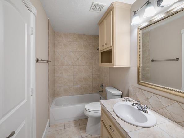 1506 Graystone Creek Court, Kingwood TX 77345