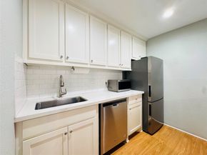 3131 Cummins Street 86, Houston TX 77027