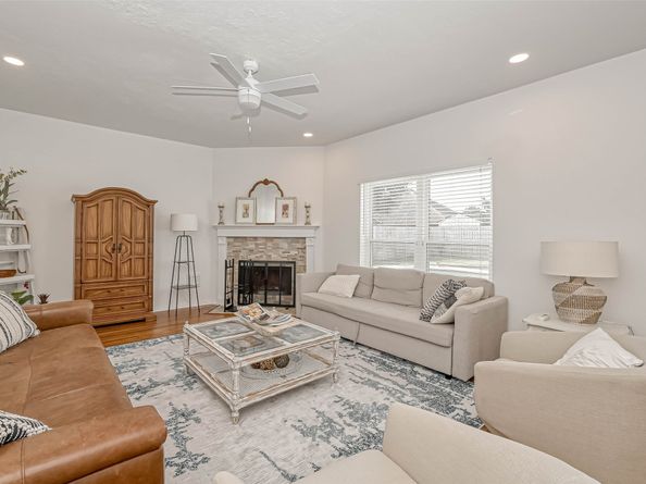 16535 Oat Mill Drive, Houston TX 77095