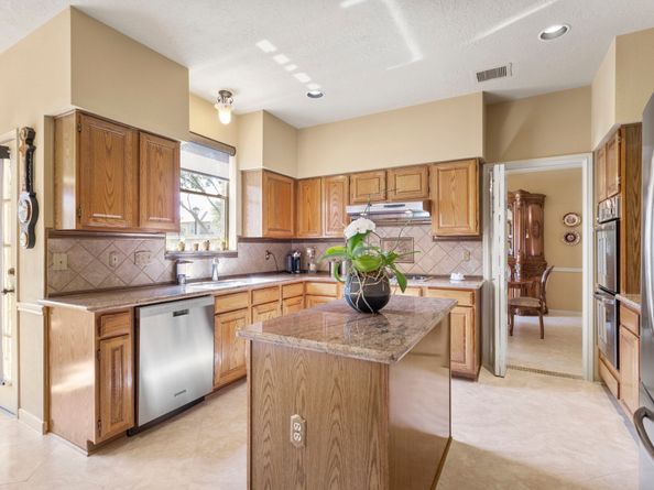 14827 Atterbury Drive, Sugar Land TX 77498