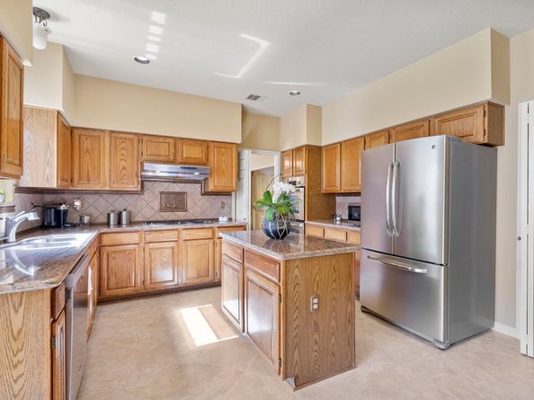 14827 Atterbury Drive, Sugar Land TX 77498