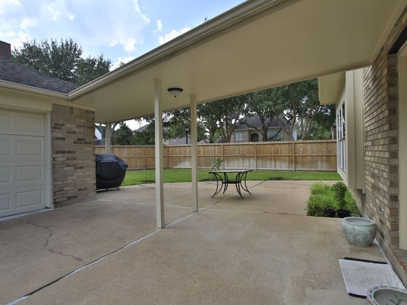 14827 Atterbury Drive, Sugar Land TX 77498