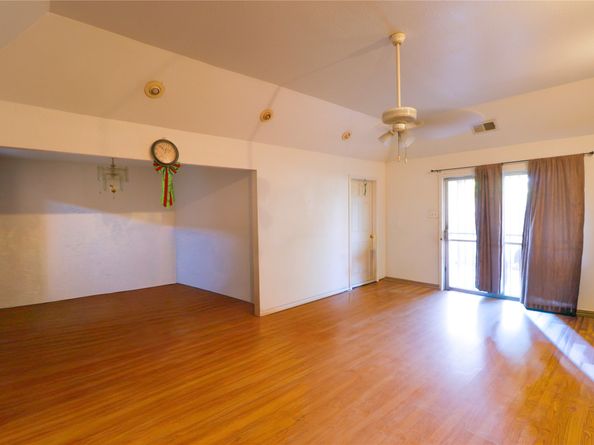 6407 Sandy Oaks Drive, Houston TX 77050